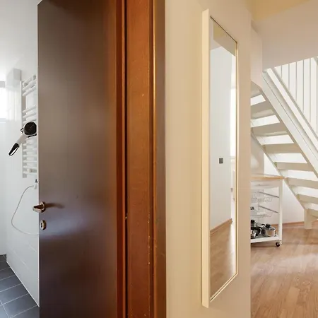 Appartamento Central Studio APTS Milano-Corso Magenta Esterno foto